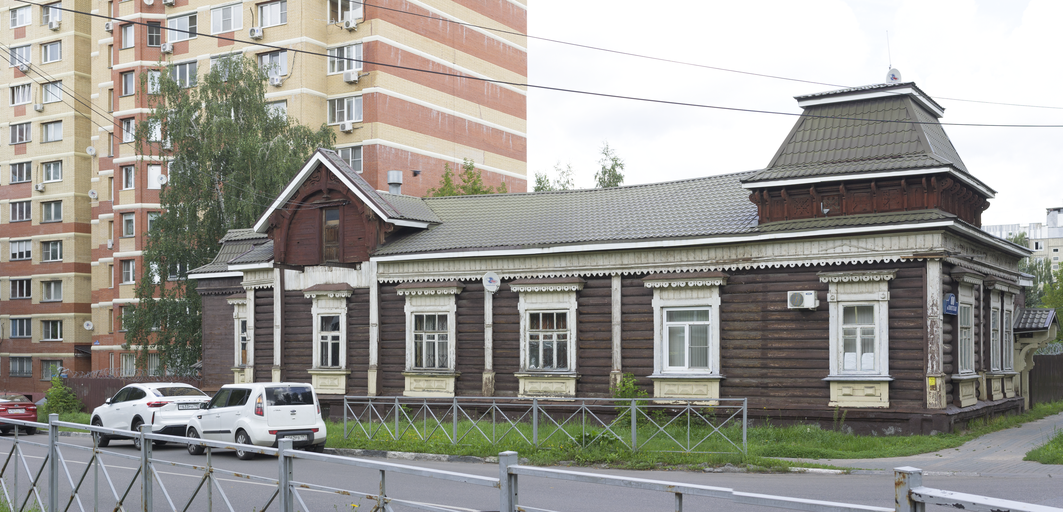 Дом князя Вадбольского)